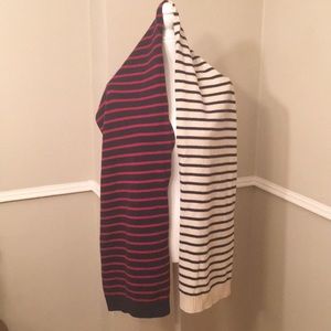 Gap preppy navy/ white scarf